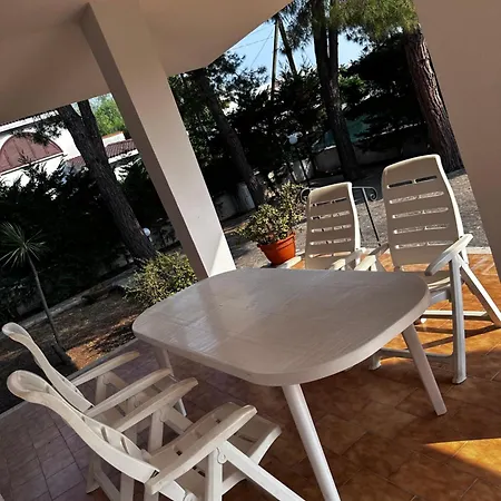 Indipendente Salento Mare فيلة ليبورانو