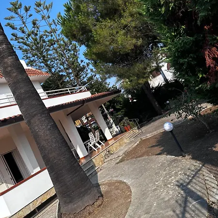 Indipendente Salento Mare فيلة ليبورانو